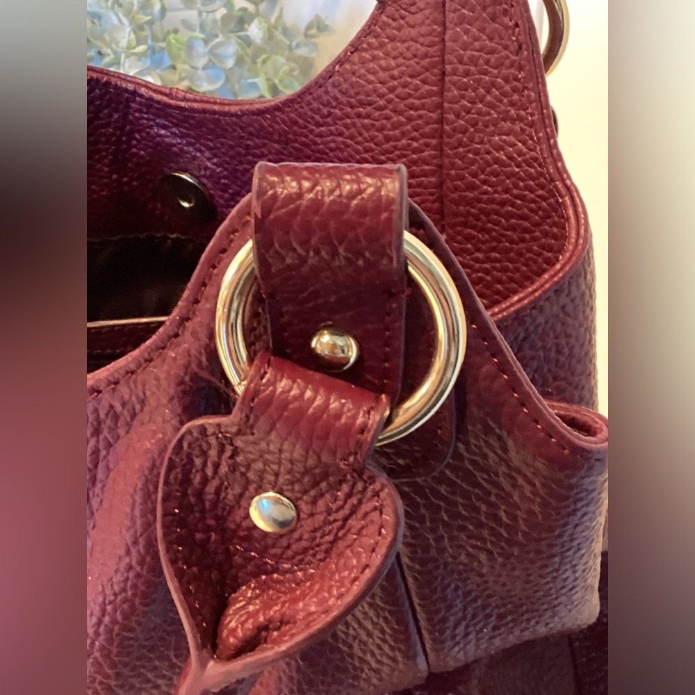 Cuore & Pelle Elegant Burgundy Leather Satchel Handbag - Picture 6 of 11